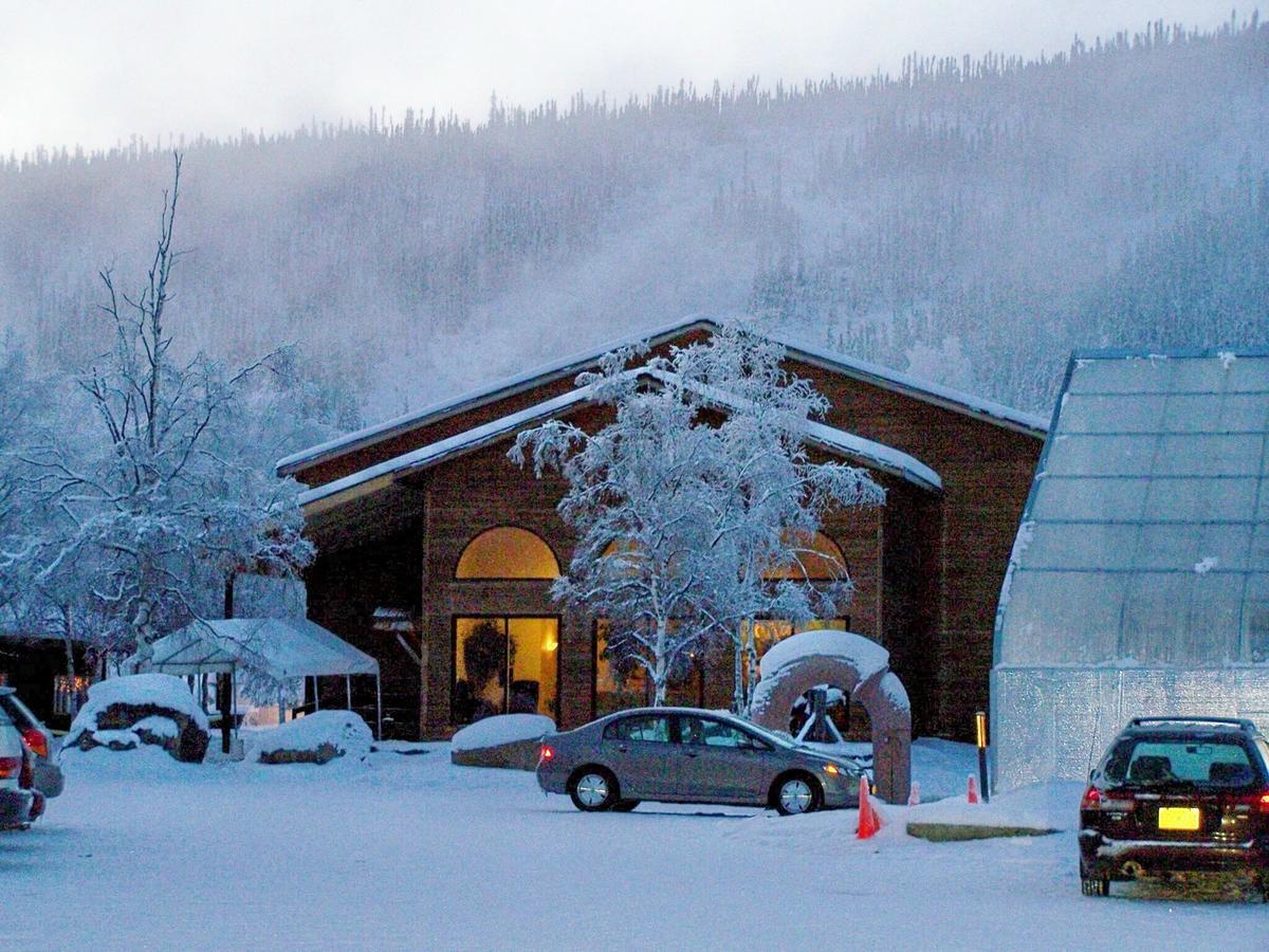 Chena Hot Springs Resort Exterior photo